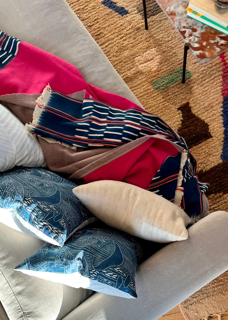 BUNGALOW THROW THROW BLANKET
