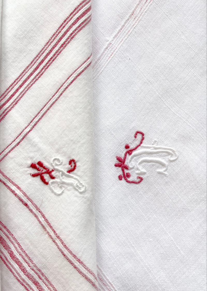 RED LINEN NAPKINS, SET OF 4