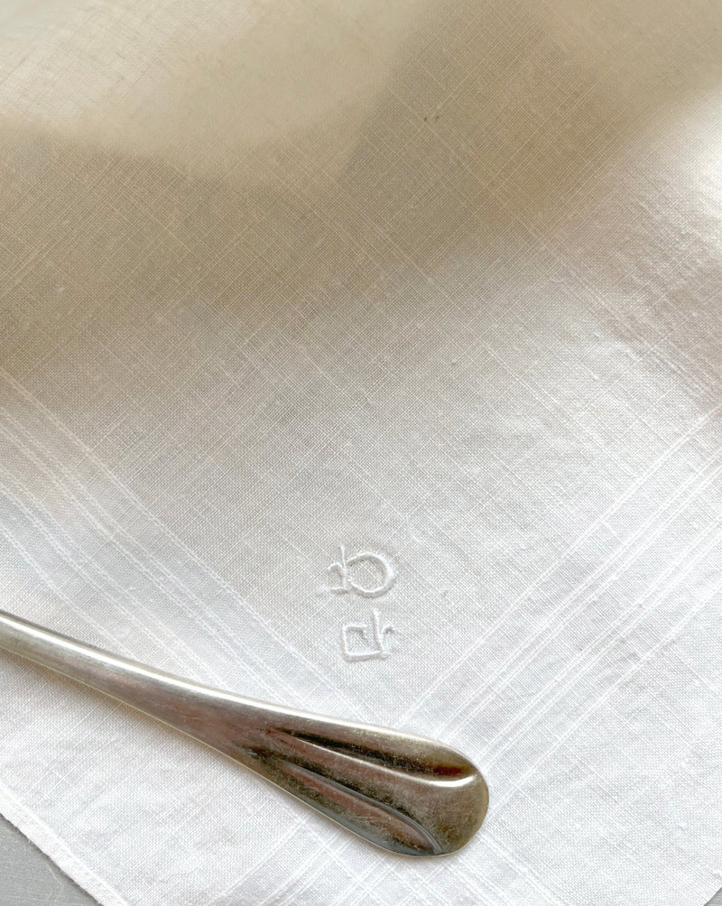 WHITE LINEN NAPKINS SET OF 4